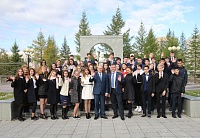 Ученики «Газпром-классов» Нового Уренгоя сели за парты