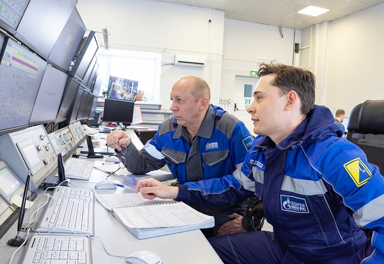 На промысле сохраняется преемственность поколений: трудовые традиции ветеранов поддерживаются инициативой и энергией молодых сотрудников