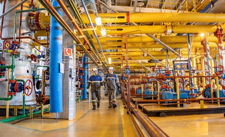 Благодаря слаженной работе коллектива на газоконденсатном промысле № 8 поддерживается оптимальный режим работы эксплуатационных скважин