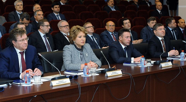 Компаниям, добывающим трудноизвлекаемую нефть, могут облегчить налоговое бремя