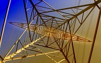 В Тюменской области сохраняются самые низкие тарифы на электричество в УФО