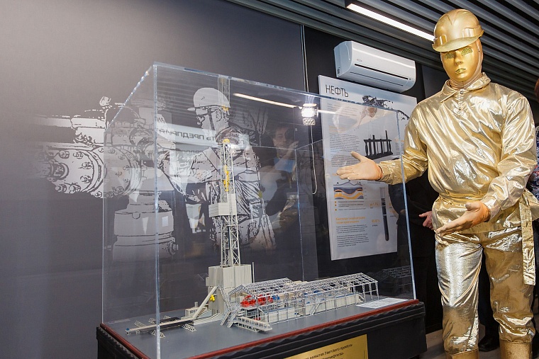 Уникальный музей достижений нефтяников открыли в Тюмени