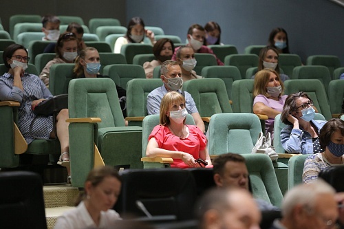 Тюменцы предложили переустроить надземные теплосети