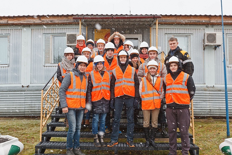 Тюменские старшеклассники побывали на Кальчинском месторождении