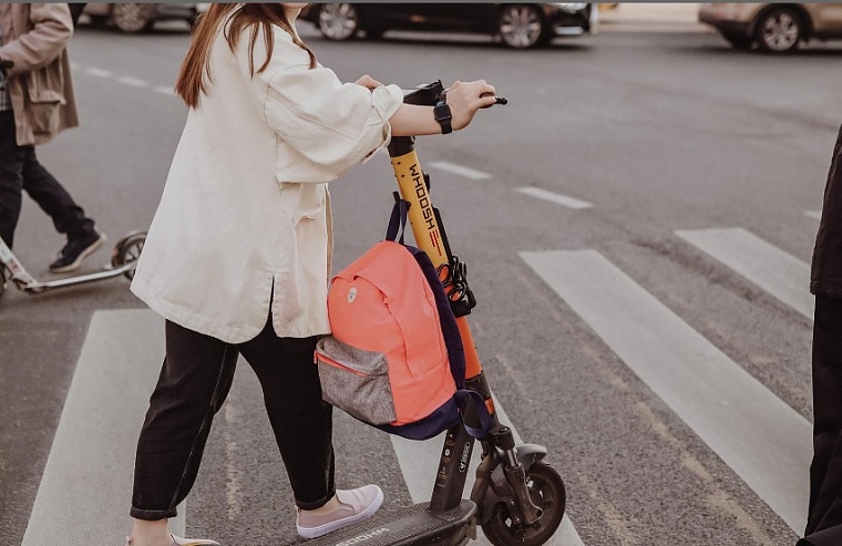 В Тюмени стартовал сезон электросамокатов