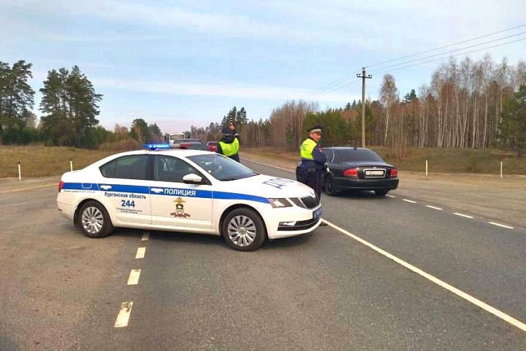 Из-за пожаров полностью перекрыли участок трассы Екатеринбург — Курган