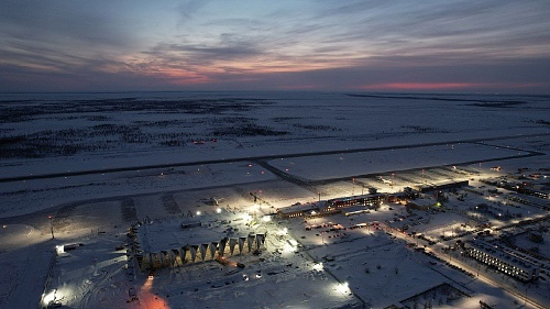 Обновленная взлетно-посадочная полоса Нового Уренгоя примет первый рейс