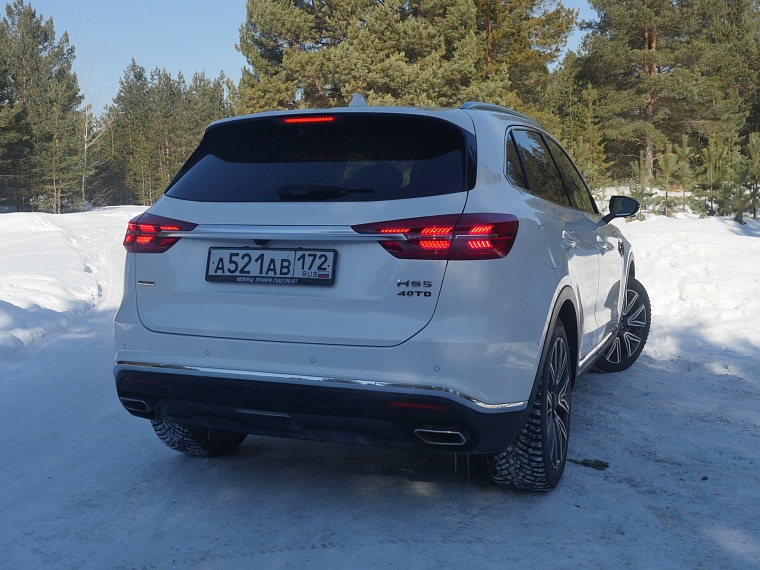 HONGQI HS5: добро пожаловать в бизнес-класс!