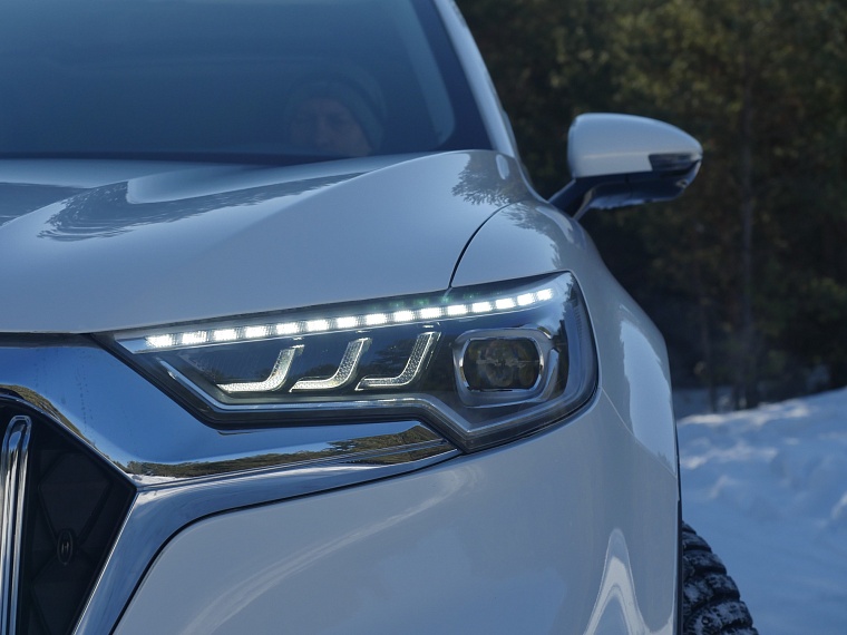 HONGQI HS5: добро пожаловать в бизнес-класс!