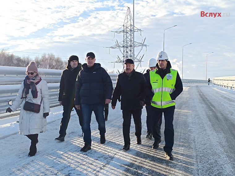 В Тюмени открыли движение по третьему уровню развязки на Мельникайте - Дружбы