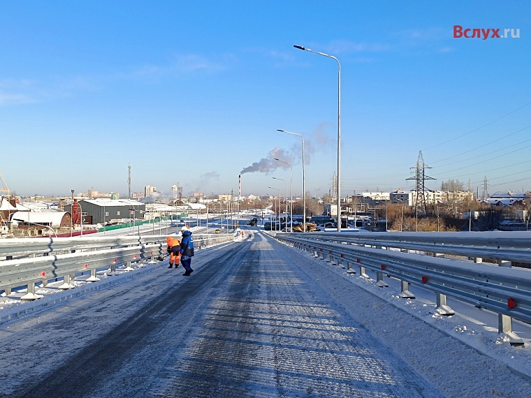 В Тюмени открыли движение по третьему уровню развязки на Мельникайте - Дружбы