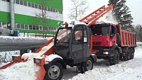 Новые снегоуборочные машины в Оренбурге простаивают без дела