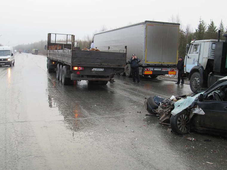 «Порше» вылетел на встречку и снес «Ауди»