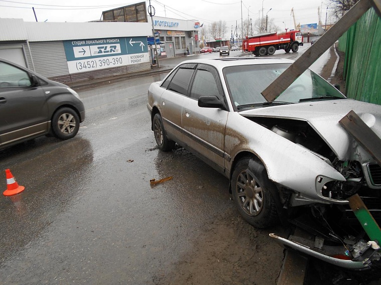 «Порше» вылетел на встречку и снес «Ауди»