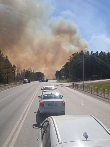 Из-за задымления ограничено движение на Червишевском тракте