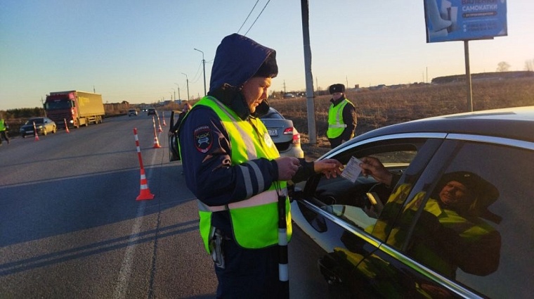 ГИБДД предупреждает о сплошных проверках в Тюменской области