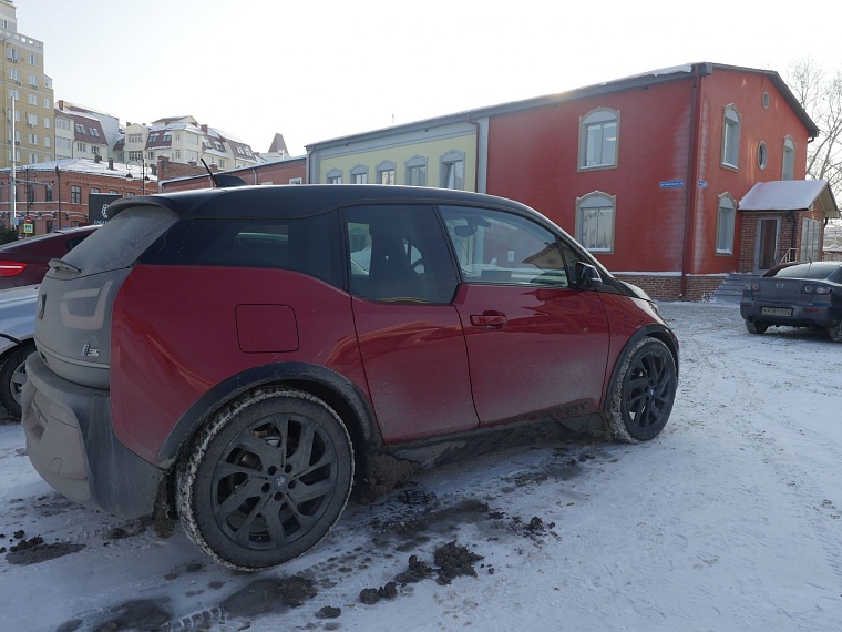 Машина — зверь! Чем тюменца покорил немецкий электрокар