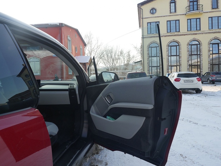 Машина — зверь! Чем тюменца покорил немецкий электрокар