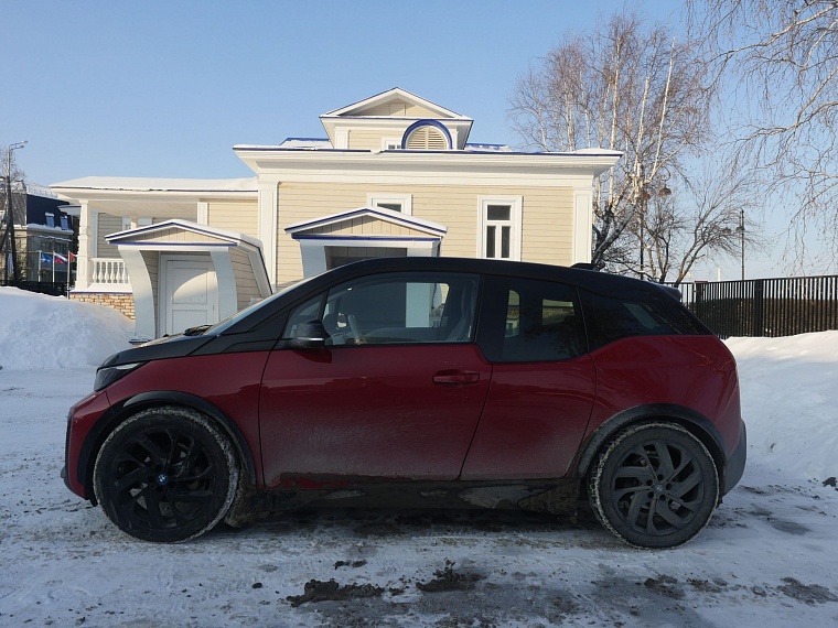 Машина — зверь! Чем тюменца покорил немецкий электрокар