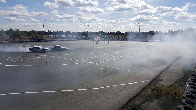 В Тюмени завершился чемпионат Урала по дрифту