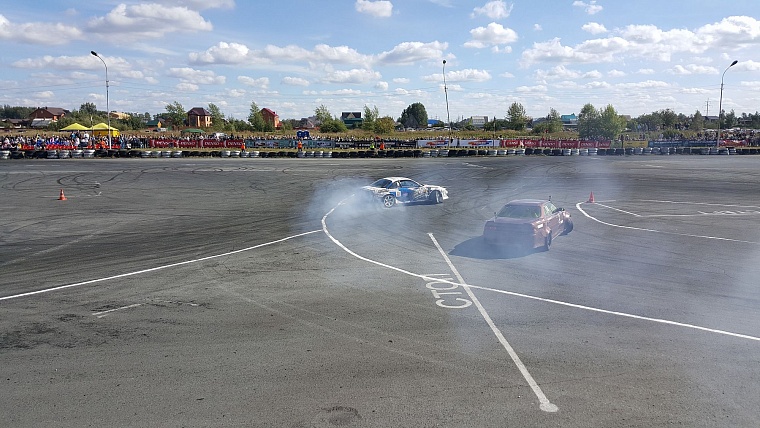 В Тюмени завершился чемпионат Урала по дрифту
