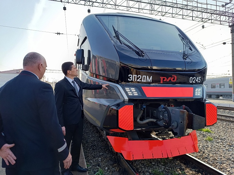 Новая тюменская электричка разгоняется до 120 километров в час