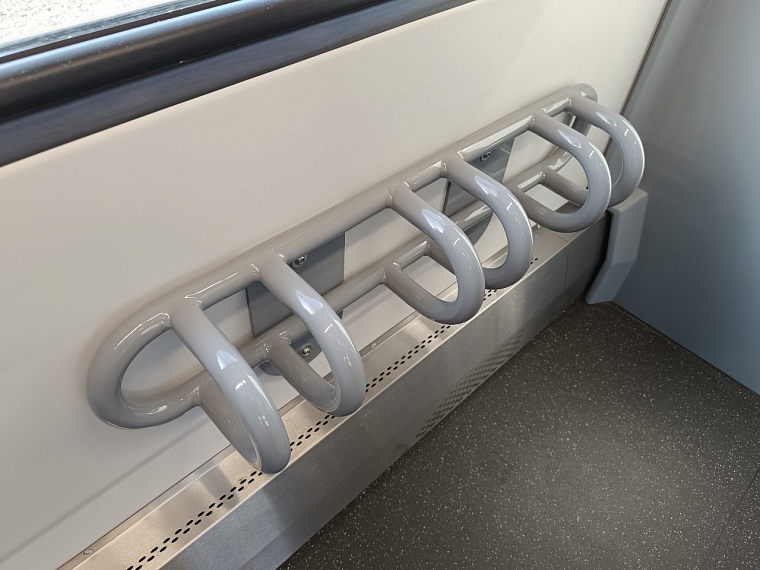 Новая тюменская электричка разгоняется до 120 километров в час