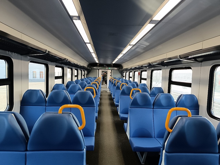 Новая тюменская электричка разгоняется до 120 километров в час