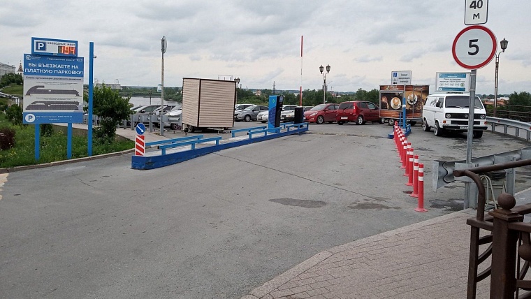 В честь Крещения парковка у тюменской набережной будет бесплатной