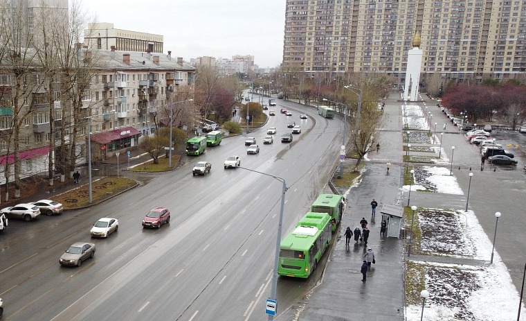 На дорогах Тюменской области с 15 апреля введут временное ограничение движения грузовиков