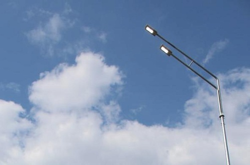 На дорогах Тюменской области устанавливают умные системы освещения