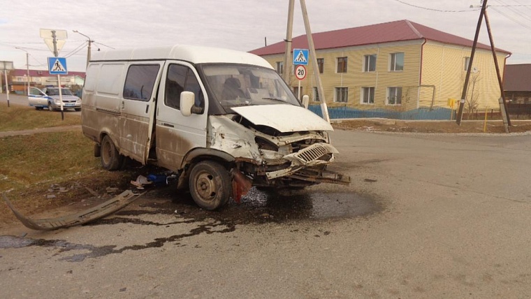 Два пешехода попали под колеса