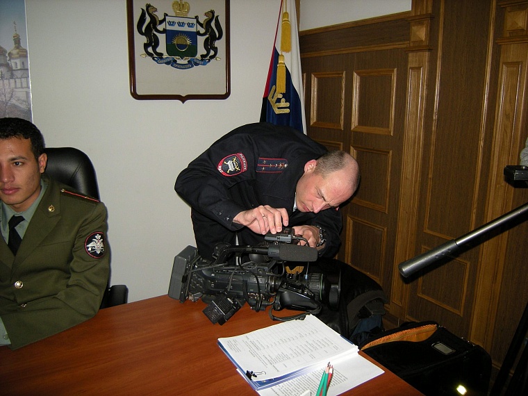 Многонациональный флешмоб за безопасность на дорогах прошел в Тюмени