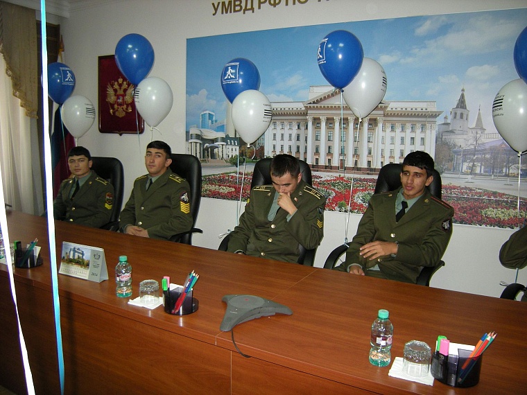 Многонациональный флешмоб за безопасность на дорогах прошел в Тюмени