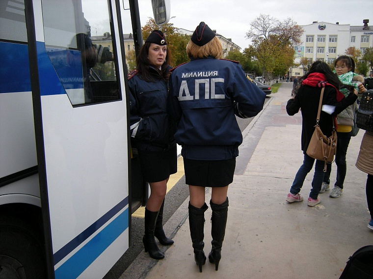 Многонациональный флешмоб за безопасность на дорогах прошел в Тюмени