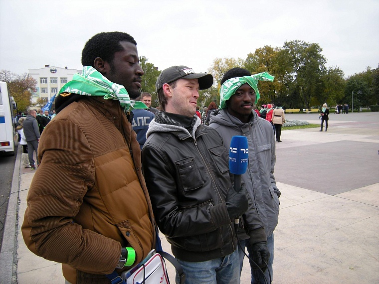 Многонациональный флешмоб за безопасность на дорогах прошел в Тюмени