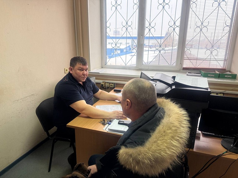 В Тюмени водителя маршрутки и курьера оштрафовали на 7500 рублей за нарушения ПДД