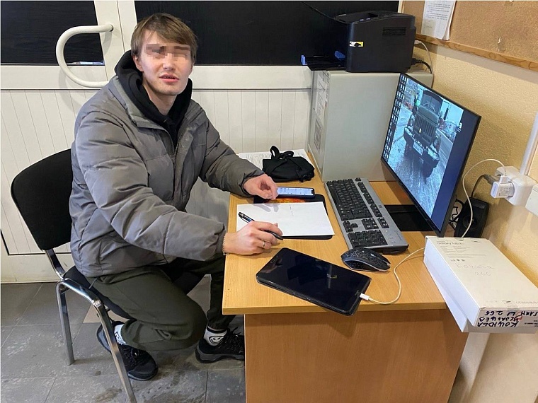 В Тюмени водителя маршрутки и курьера оштрафовали на 7500 рублей за нарушения ПДД