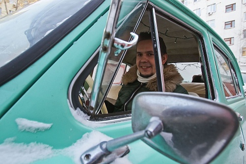 Старые моторы: как ретроводы устраивают движуху в Тюмени