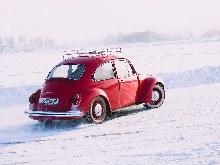 Старые моторы: как ретроводы устраивают движуху в Тюмени