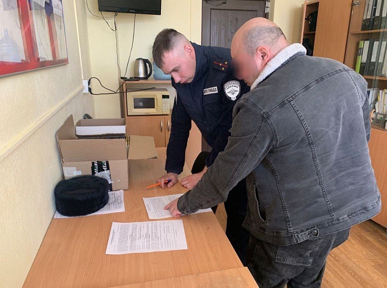 В Тюмени оштрафовали водителя иномарки, который на красный свет промчал по встречной полосе