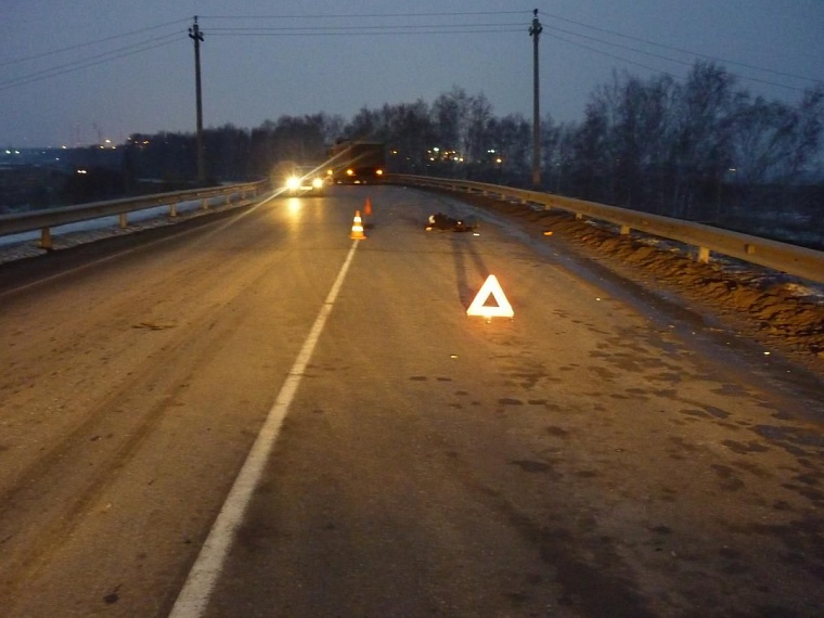 Пьяные водители таранили столбы и дома