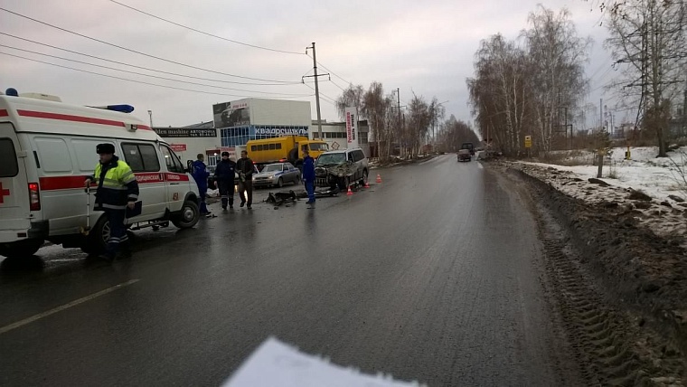 Пьяные водители таранили столбы и дома