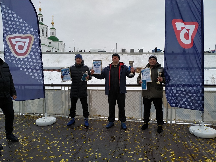 В ГИБДД называли лучших пилотов в тюменской "Спецоперации "Лед"