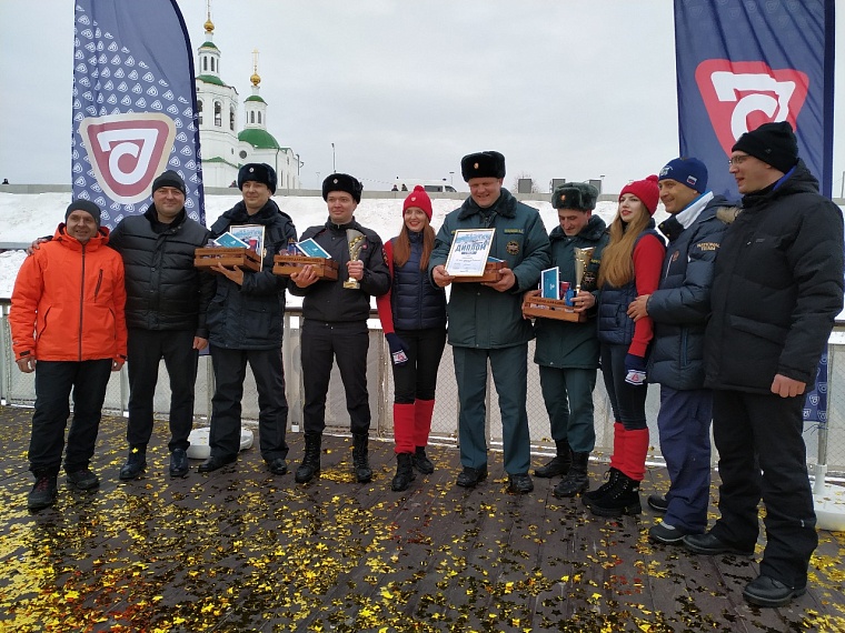 В ГИБДД называли лучших пилотов в тюменской "Спецоперации "Лед"