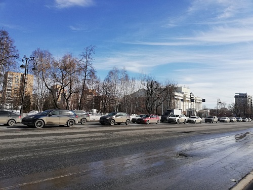 Тюменцы чаще попадают в ДТП днем в четверг и пятницу