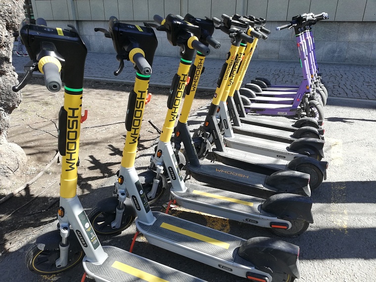 В Тюмени произошло 109 ДТП с электросамокатами, 120 человек получили травмы