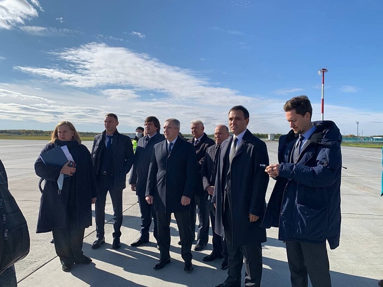 Тобольский аэропорт Ремезов принял первый самолет