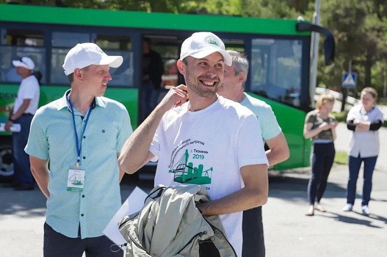 Главное не разлить! В Тюмени состязаются лучшие российские водители автобусов