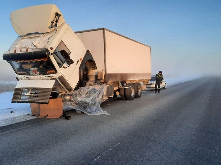 В лютый мороз инспекторы ДПС оказали помощь 10 автомобилистам